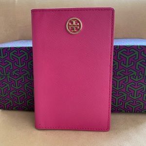 Tory Burch Pocket Calendar Holder
